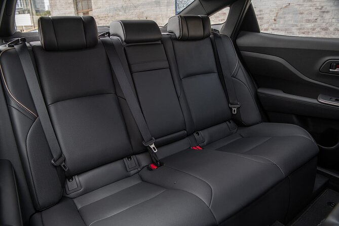 Private Sedan Transfer From Kansai Airport KIX to Kyoto City - Vehicle and Amenities