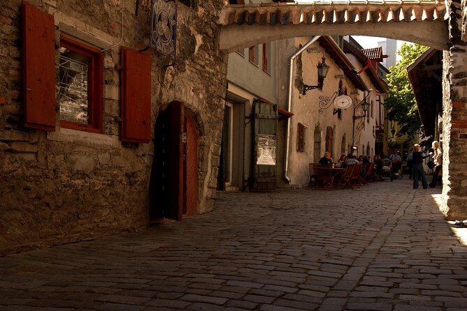 Private Self-Guided Audio Walking Tour in Tallinn Old Town - Customer Support and Improvement