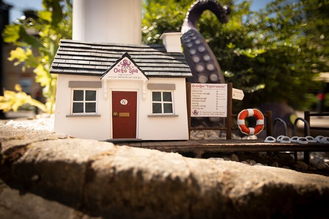 Private Self-Guided Dinky Door Hunt in Cambridge - Dinky Door Locations
