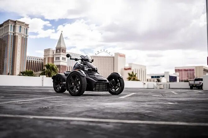 Private Self-Guided Trike Rental on a CanAm Trike - Features and Equipment