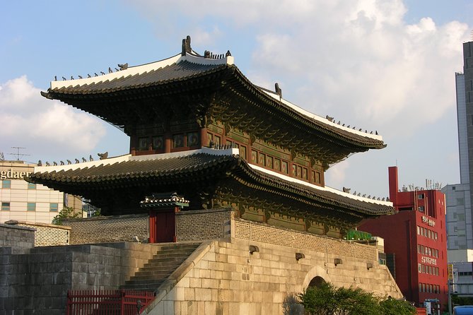 Private Seoul Wall Trekking [Inwangsan, Bugaksan, Naksan Park, N-Seoul Tower] - Accessibility