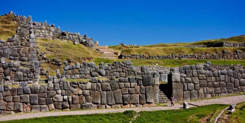Private Service || Machu Picchu - Humantay Lake 4D + HOTEL 3 - Machu Picchu Citadel