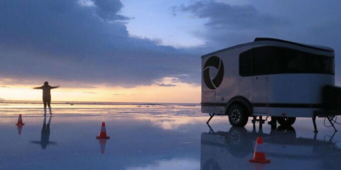 Private Service Salar De Uyuni: Night of Stars and Sunrise - Photography Assistance