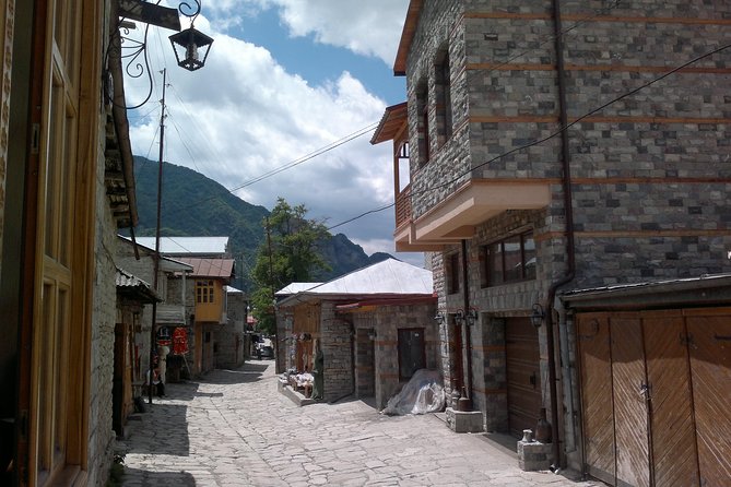 Private Shamakhi - Lahij Tour - Pickup and Accessibility Information