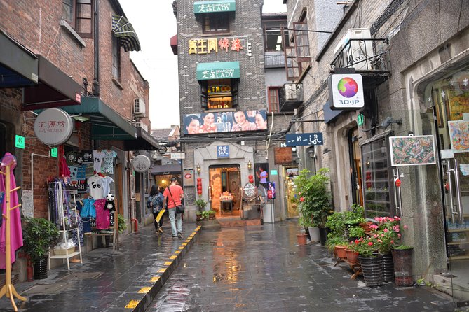 Private Shanghai City Highlight and Hidden Gems With Culinary Experience - Discover Yu Gardens