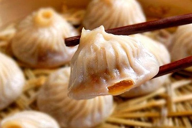 Private Shanghai Layover Tour to Zhaojialou Water Town With City Highlights - Shanghai City Highlights