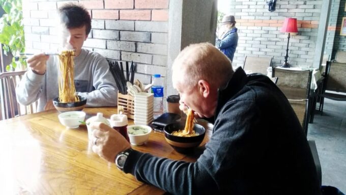 Private Shanghai Street Food Tasting and Old Town Walking - Exploring the Old Town