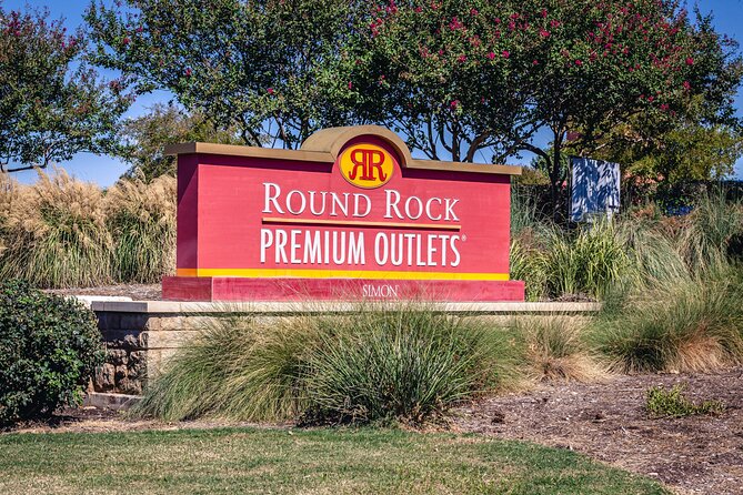 Private Shopping Tour From Austin to Round Rock Premium Outlets - Key Points