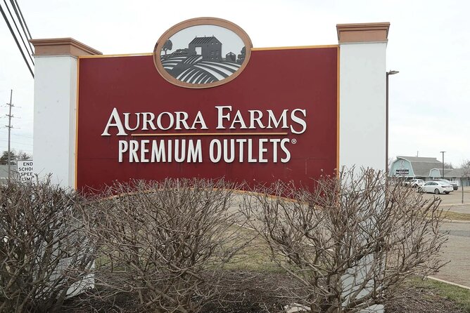 Private Shopping Tour From Cleveland to Aurora Farms Outlets - Key Points