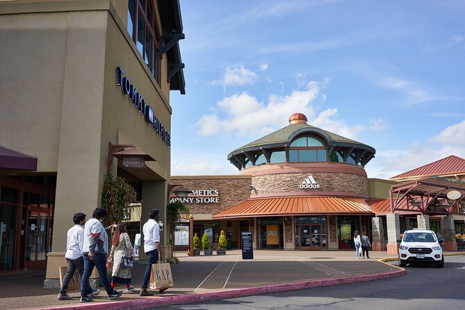 Private Shopping Tour From Portland Hotels to Woodburn Outlets - Pickup Information