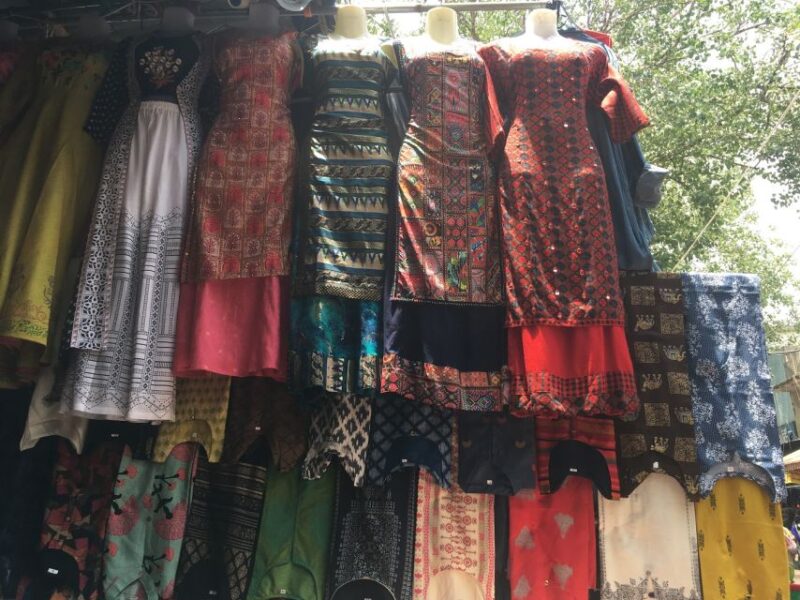 Private Shopping Tour in New Delhi - Guide Language Proficiency