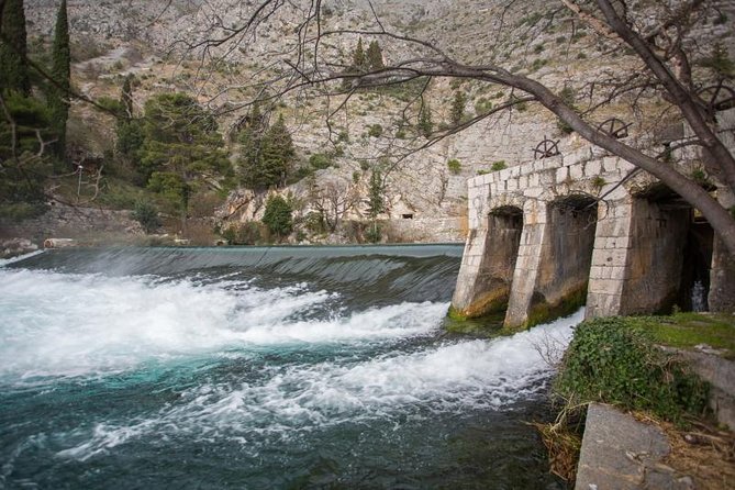 Private Shore Excursion: Dubrovnik Countryside & Historical Walking Tour - Discover Historical Walking Tour Highlights