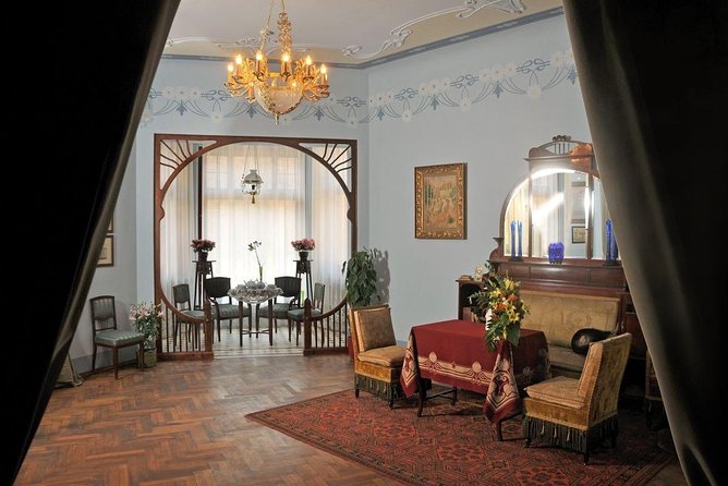 Private Shore Excursion: Highlights of Riga and Art Nouveau Museum - Visiting the Art Nouveau Museum
