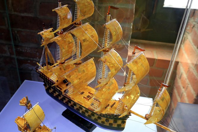 Private Shore Excursion: Walking Tour of Gdansk Amber Museum Malbork Castle - Professional English-Speaking Guide