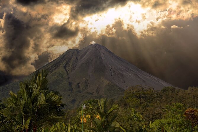 Private Shuttle: Arenal La Fortuna Costa Rica - Key Points