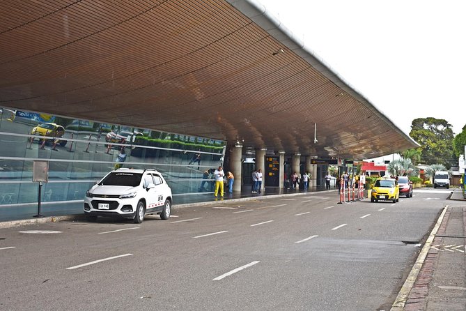 Private Shuttle From Cartagena Airport to Santa Marta City - Key Points
