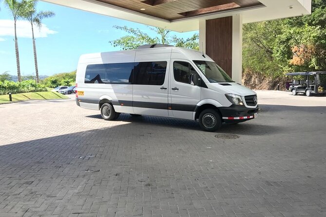 Private Shuttle From Liberia Airport to Dreams Las Mareas - Key Points