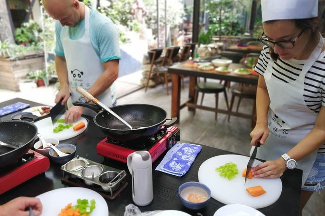 Private Sichuan Cooking Class Including Local Wet Market Visit - Overview of the Cooking Class