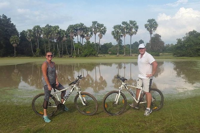 Private Siem Reap Countryside Cycling Tour - Meeting and Pickup