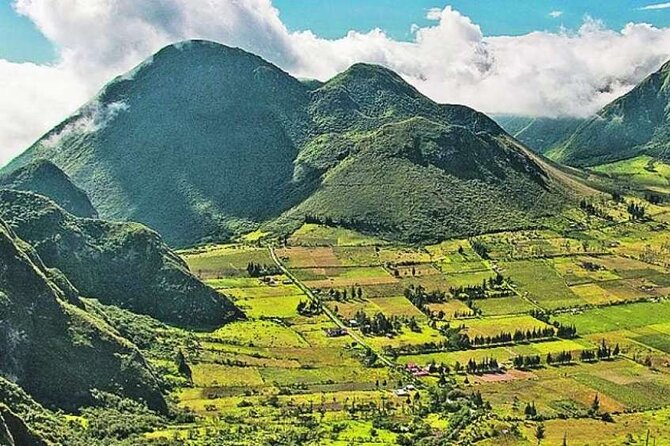 Private Sightseeing Tour of Mitad Del Mundo From Quito - Meeting and Pickup