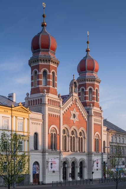 Private Sightseeing Transfer Prague - Munich - Trip Details and Policies