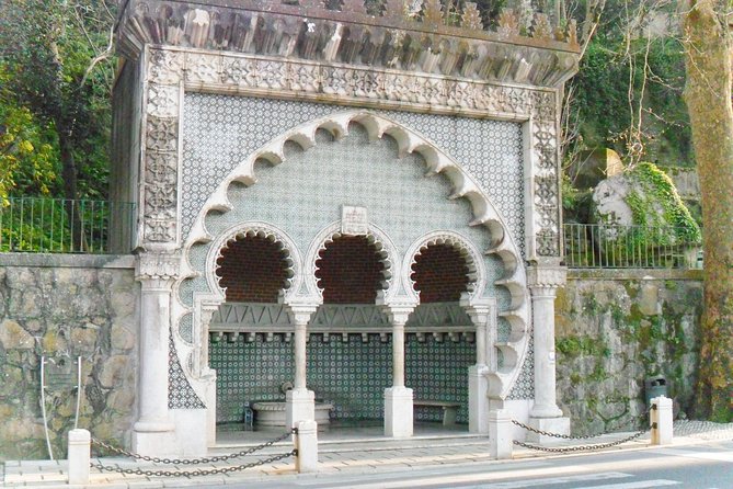 Private Sintra Half-Day Tour: UNESCO Heritage and Pena Palace - Meeting and Pickup