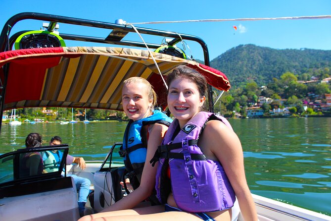 Private Ski Boat Tour in Valle De Bravo - Customer Reviews and Ratings