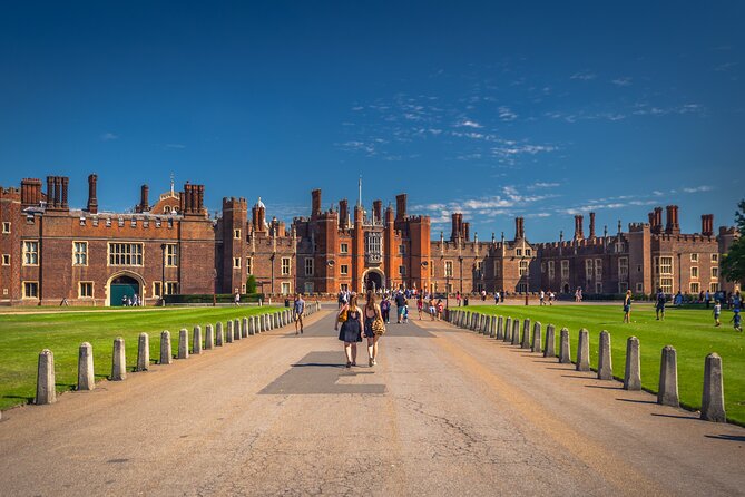 Private Skip-the-line Trip To Hampton Court Palace In London - Accessibility Information