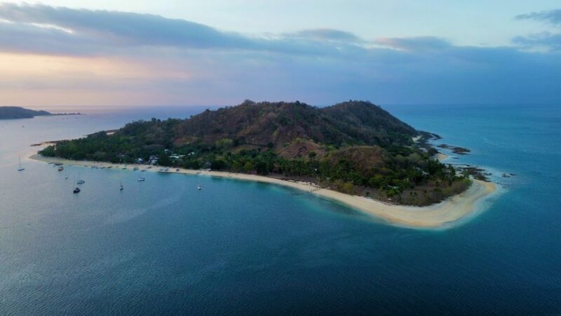 Private Snorkeling Gili Gede, Gili Asahan, Gili Goleng Tour - Snorkeling at Gili Rengit