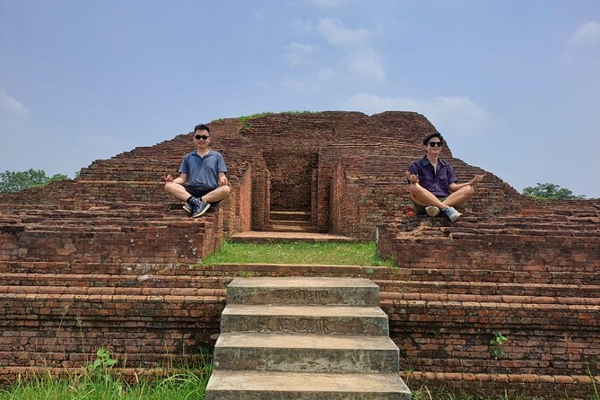 Private Sonargaon Old Capital and Moinamati Day Tour From Dhaka - Guided Commentary
