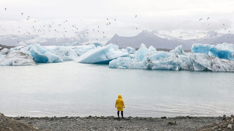 Private South: Glacier Lagoon, Diamond Beach & Waterfalls - Refund and Booking