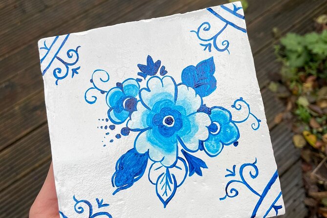Private Souvenir Creation in Dutch Delft Blue From Netherlands - Whats Included in Workshop