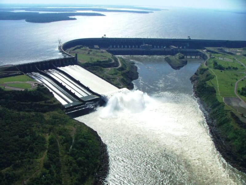 PRIVATE - Special Visit to the Itaipu Hydroelectric Plant. - Opportunity to See the Entire Structure