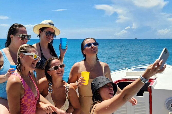 Private Speed Boat Charter in St Maarten - Professional Captain and Guide