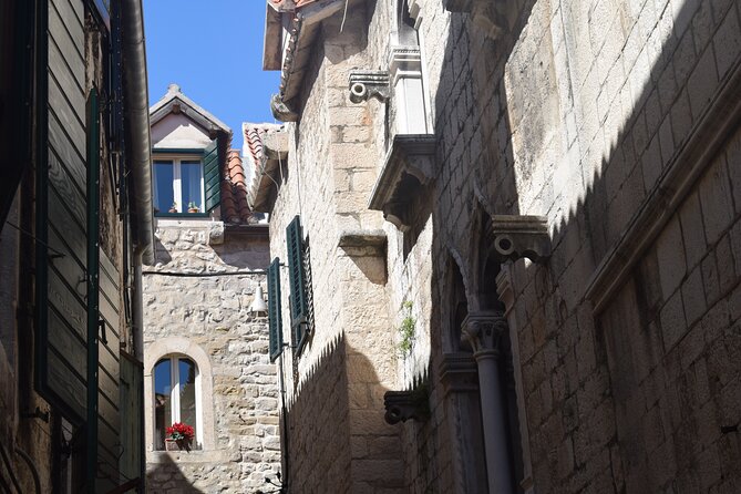 Private Split City Walking Tour - English Guide - Group Size