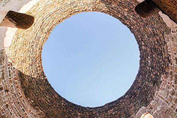 Private Split Game of Thrones Tour - Transportation and Guide