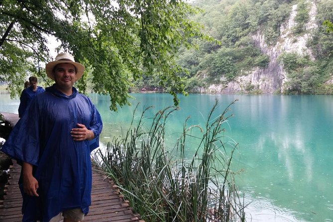 Private Split to Zagreb Transfer With Plitvice Lakes Tour - Exploring Plitvice Lakes