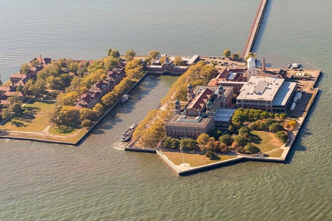 Private Statue of Liberty and Ellis Island Tour - Highlights of the Tour
