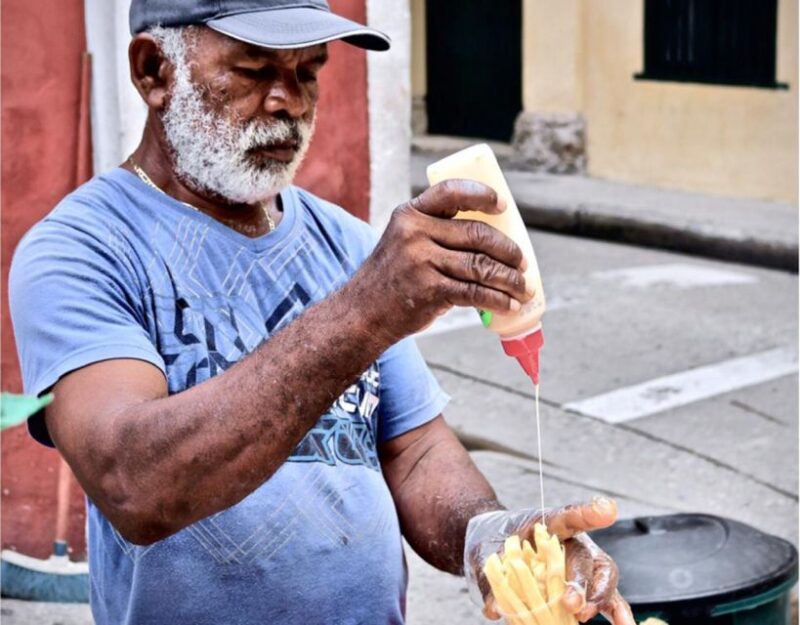 Private Street Food Tour in Walled City and Getsemani - Itinerary Details