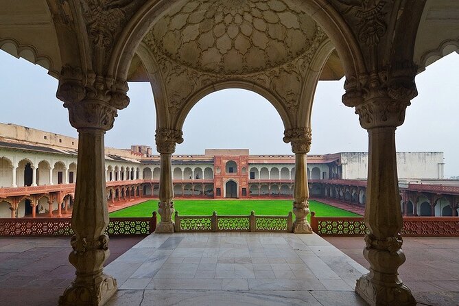 Private Sunrise Half-Day Tour at Taj Mahal With Visiting to Agra Fort - Inclusions