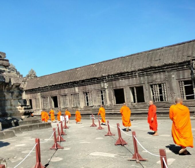 Private Sunrise Tour: Angkor Wat-Bayon-Ta Prohm-Banteay Srei - Booking and Cancellation