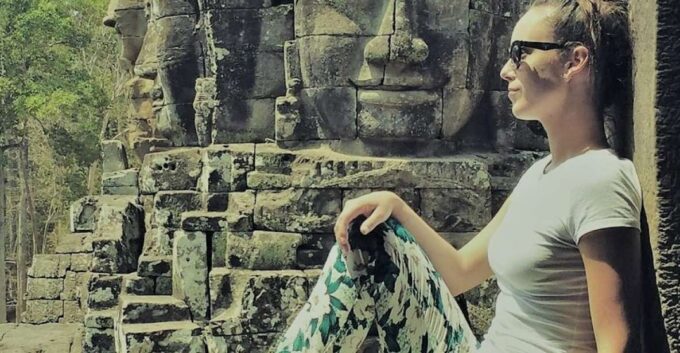 Private Sunrise Tour: Angkor Wat-Bayon-Ta Prohm-Banteay Srei - Recommended Attire