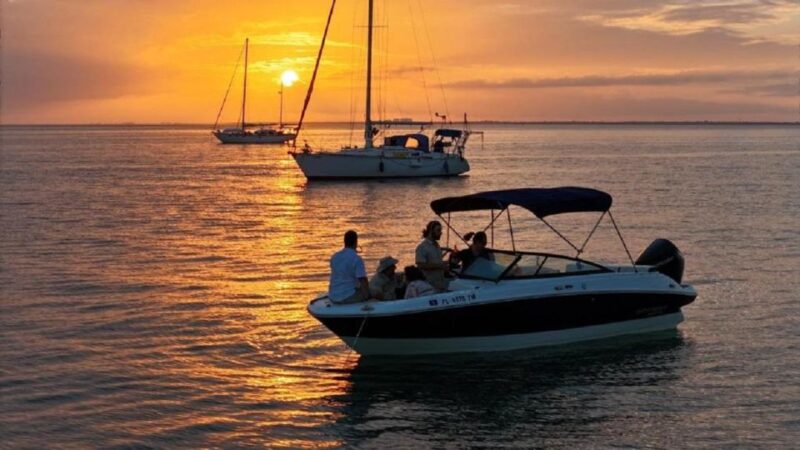 Private Sunset and Night Cruise in Miami With Skyline Views - Amenities and Inclusions