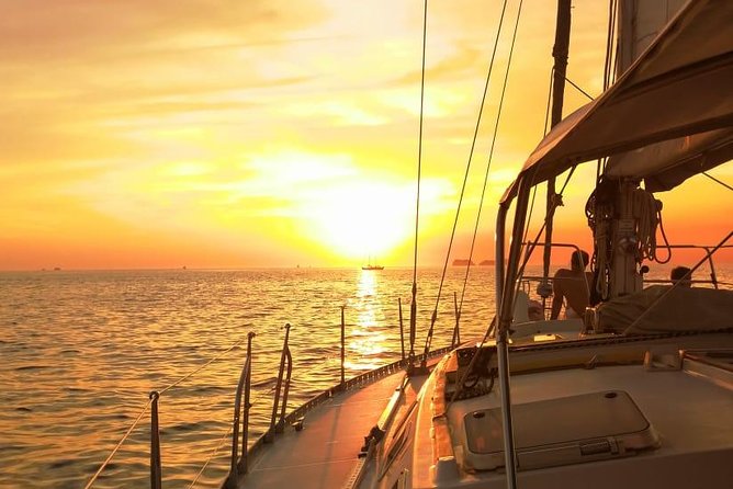 Private Sunset Charter of 50 Beneteau - Meeting and Pickup Information