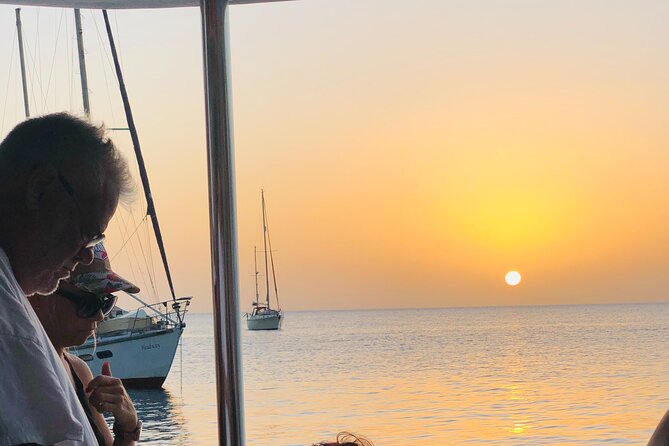 Private Sunset Cruise Between Marigot Bay and Rodney Bay - Ideal for Family and Friends