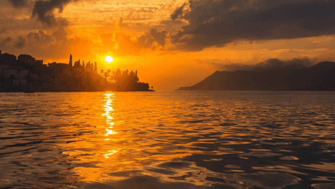 Private Sunset Cruise in Korcula With a ZAR 75 300HP - Exploring Hidden Coves and Waters