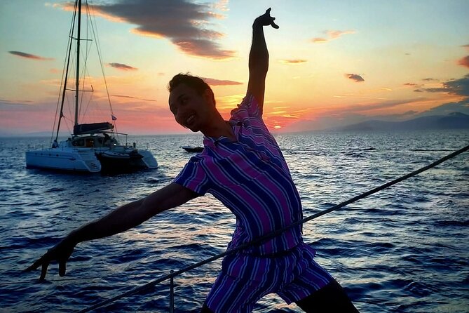 Private Sunset Cruise to Rhenia&Little Venice With Mykonian Viand - Pickup Information
