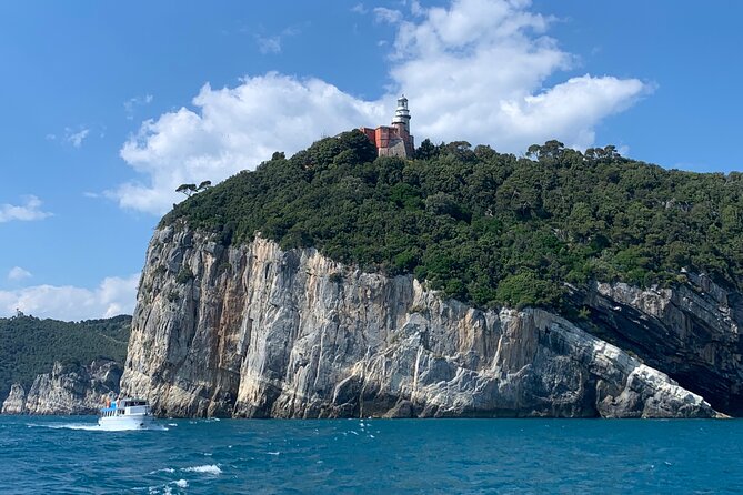 Private Sunset Experience - Portovenere and Its Islands - Dining Experience on the Boat