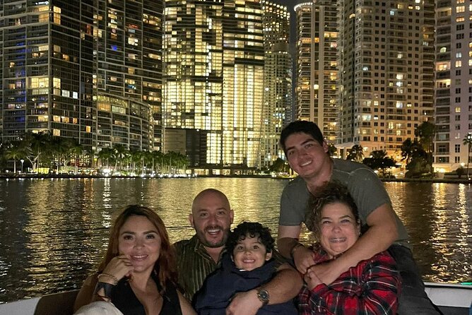 Private Sunset or Night Boat Cruise in Miami With Champagne - Reviews