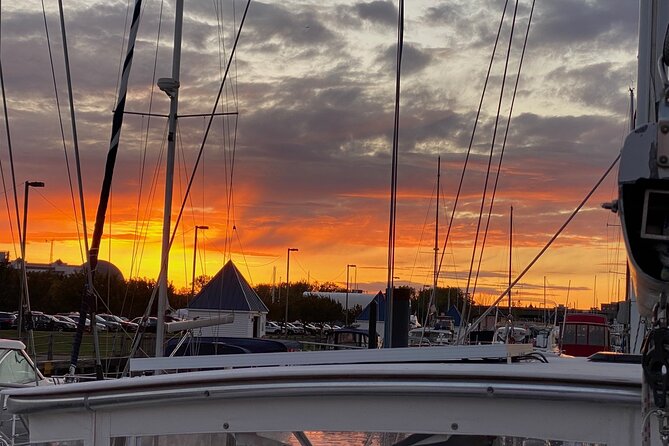 Private Sunset Sail of NYC Skyline and Statue of Liberty - Stunning Views of the Skyline